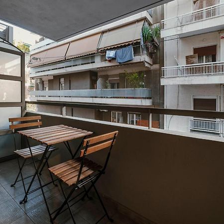 Apartamento Lykabettus Gem With Yard And Parking Atenas Exterior foto