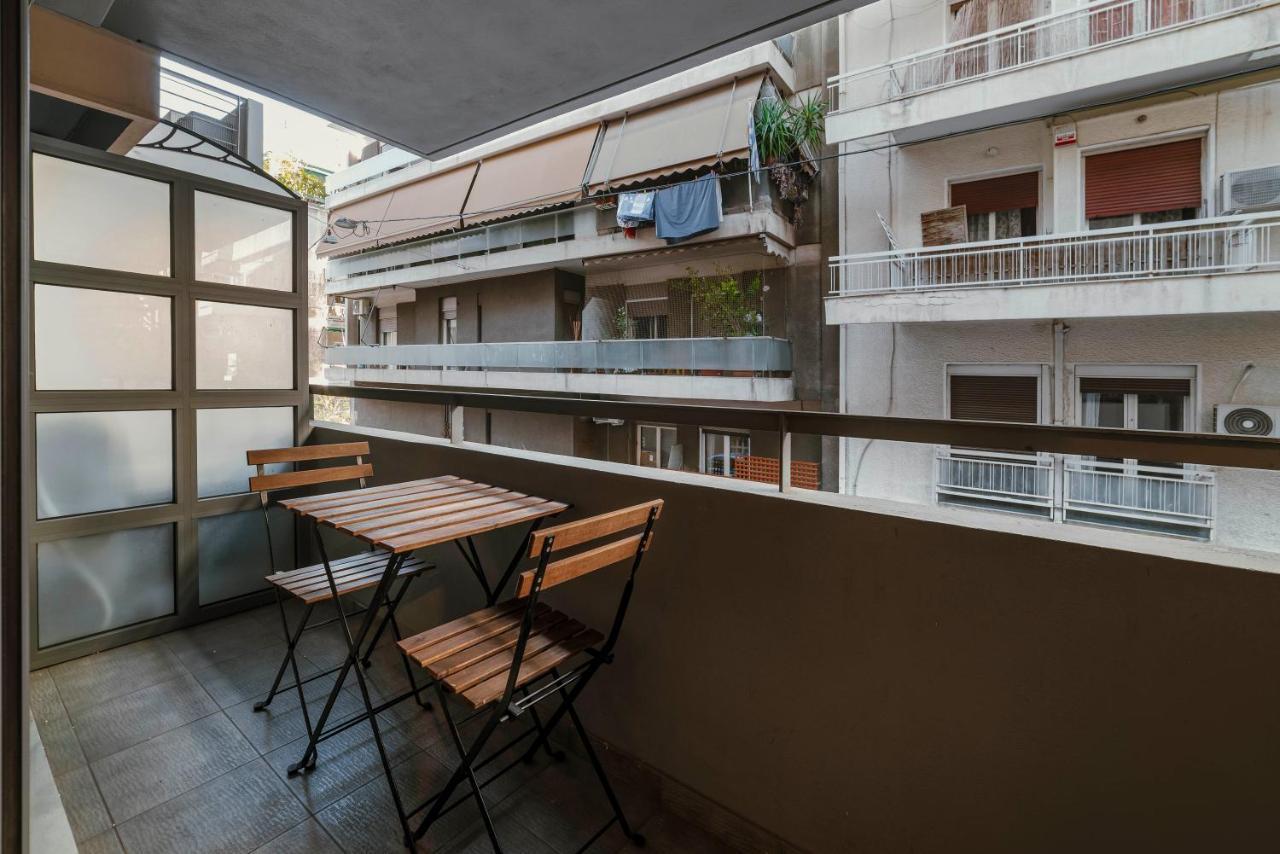 Apartamento Lykabettus Gem With Yard And Parking Atenas Exterior foto